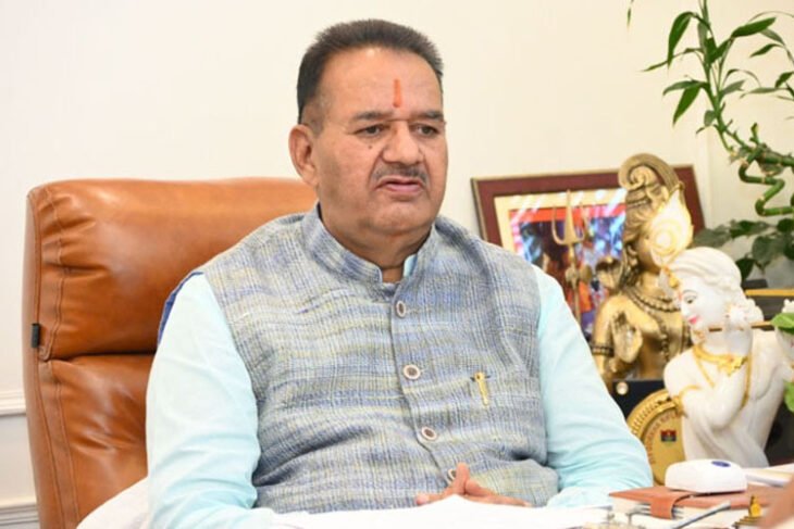 कृषि मंत्री ने पर्यटकों की आवाजाही में आ रही बाधाओं का लिया संज्ञान